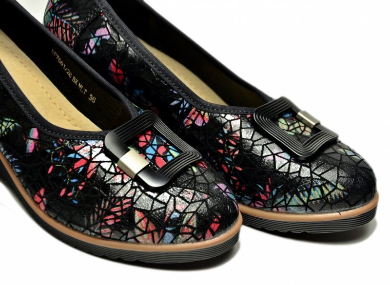 Czółenka czarne 41 skóra FILIPPO 7661 na koturnie skórzane kolorowe półbuty