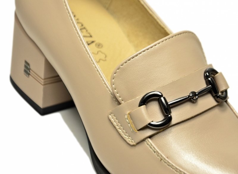 Mokasyny beż 38 półbuty skóra na obcasie VINCEZA 18116 beżowe skórzane damskie