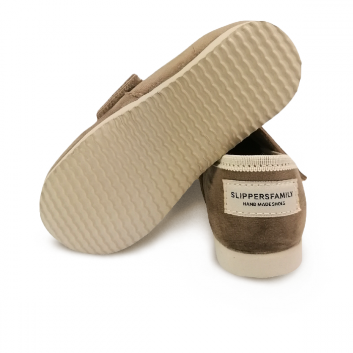 Buty dla dzieci Slippers Family Basic Tabacco