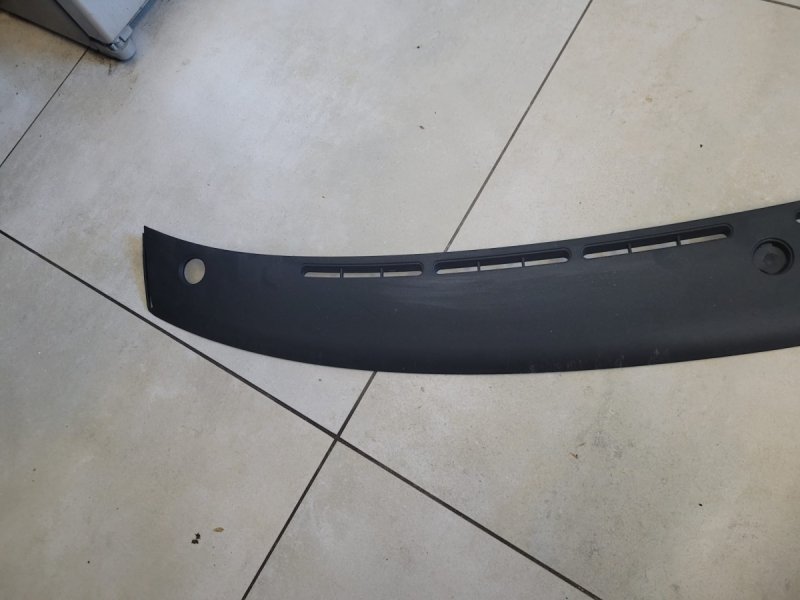 LISTWA KOKPITU PODSZYBIA BMW Z3 CZARNA 8410703