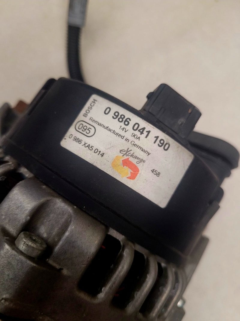 ALTERNATOR BOSCH BMW Z3 M43B19 1,9 ORYGINAŁ  BOSCH 90a