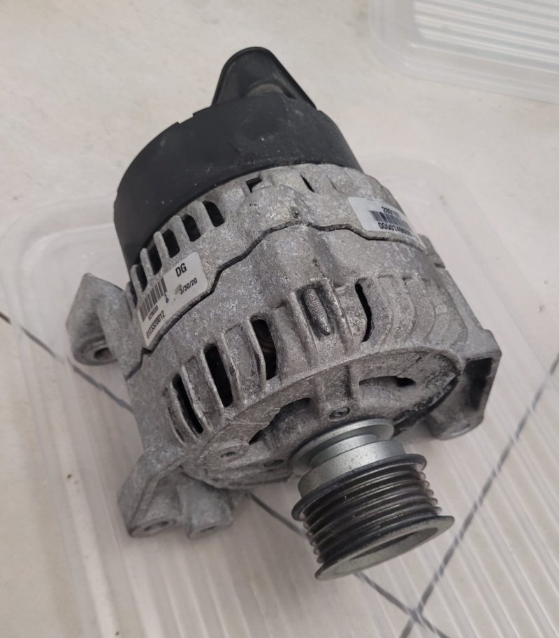 ALTERNATOR BOSCH BMW Z3 M44B19 1,9 ORYGINAŁ  IS 