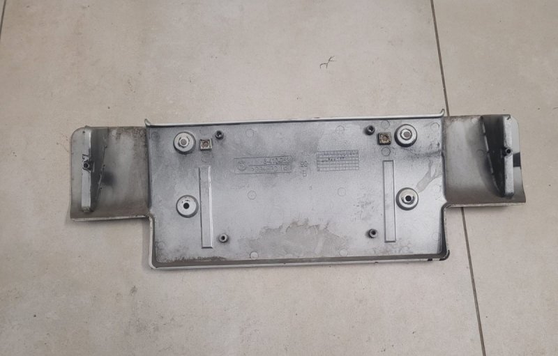 RAMKA PODSTAWA TABLICY REJESTRACYJNEJ USA BMW Z3 TYŁ TITAN 8410753