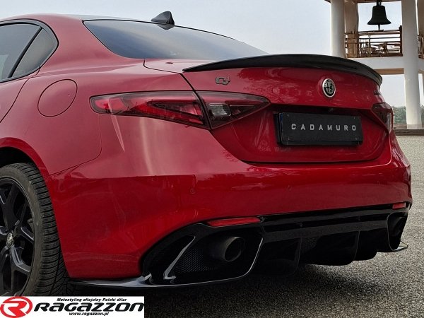 Dyfuzor zderzaka, rear diffuser CADAMURO Alfa Romeo Giulia Veloce / Quadrifoglio style do malowania