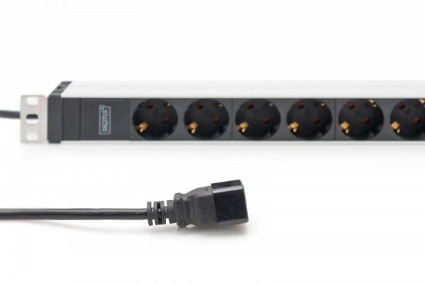 Digitus Listwa zasilająca PDU 19&quot; Rack, 8x gniazdo ze stykami ochronnymi unischuko 16A/230V, 1x wtyczka IEC C20, 16A, przew