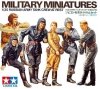 Tamiya 35214 Russian Army Tank Crew at Rest