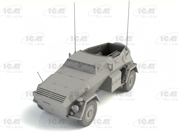 ICM 35111 - Sd.Kfz. 247 Ausf.B with Crew