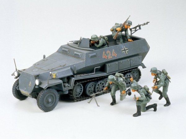 Tamiya 35020 Hanomag Sd.Kfz. 251/1 1/35