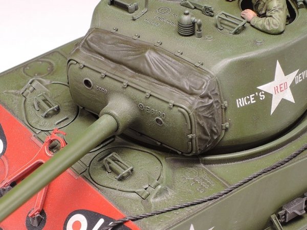 Tamiya 35359 1/35 US Sherman Easy Eight Korean War