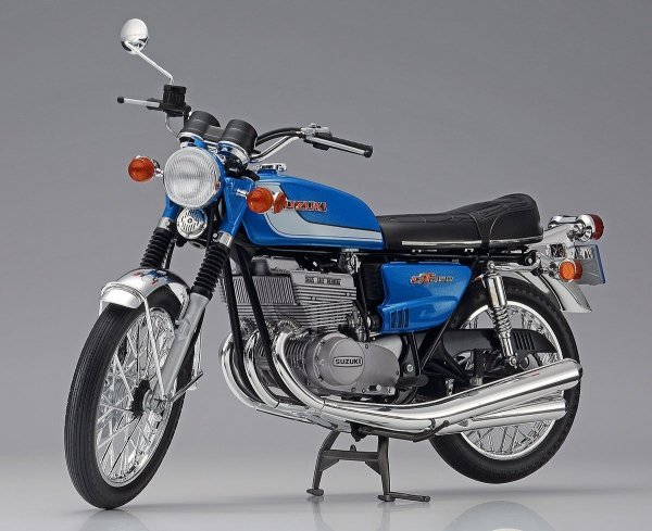 Hasegawa 21505-BK5 Suzuki GT380 1/12