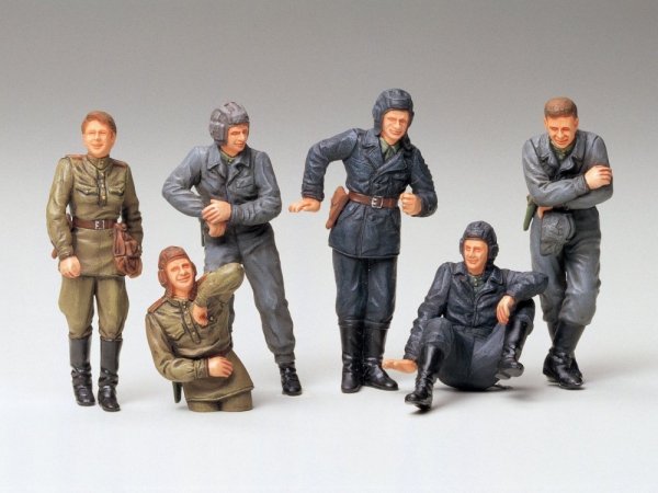 Tamiya 35214 Russian Army Tank Crew at Rest