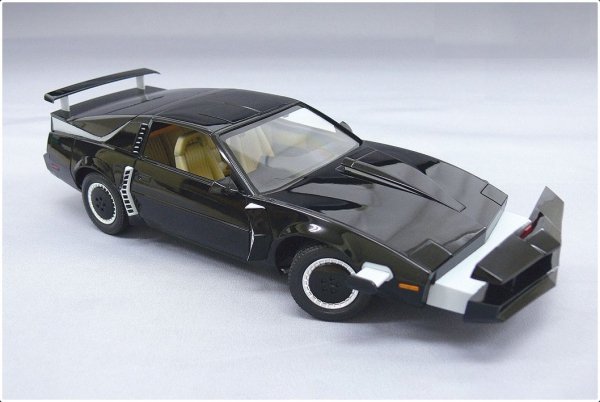 Aoshima 06378 1/24 Knight Rider Knight 2000 K.I.T.T. SPM