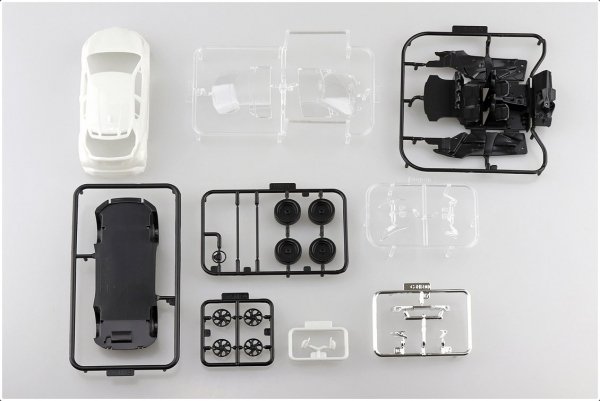 Aoshima 05634 1/32 SNAP KIT#06-A Toyota C-HR (White Pearl Crystal Shine)