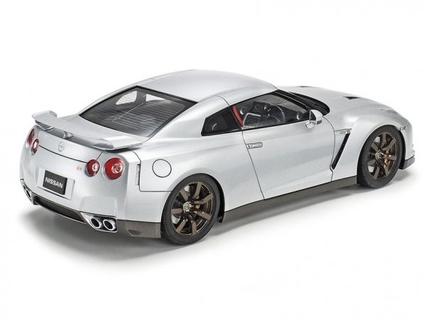 Tamiya 24300 Nissan GT-R 1/24