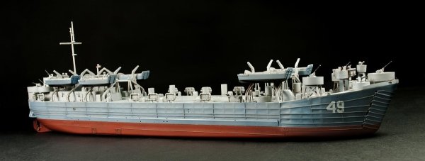 AFV Club SE73515 US Navy Type 2 LSTs LST-1 Class