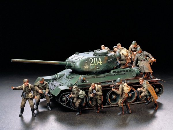 Tamiya 35207 Russian Army Assault Infantry