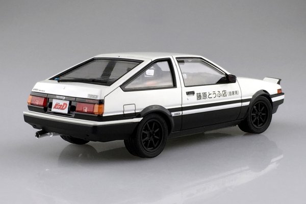 Aoshima 06199 Initial D Fujiwara Takumi AE86 Trueno Comics Vol.1 Ver. 1/24