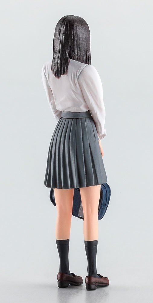 Hasegawa SP559-52359 Mini Cooper S Countryman All4 w/School Girl's Figure 1/24