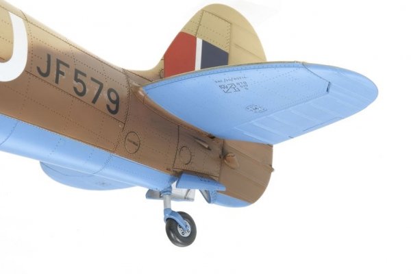 Tamiya 60320 1/32 Spitfire Mk.VIII