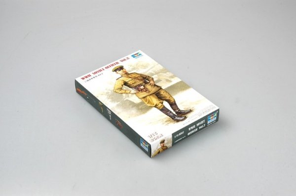Trumpeter 00704 1/16 WWII Sov. Offi