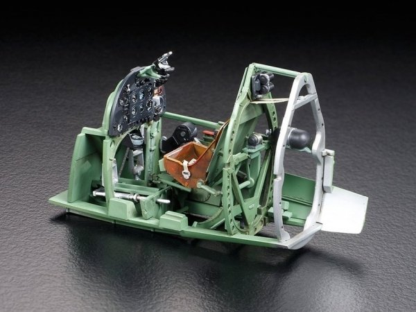 Tamiya 60319 1/32 Spitfire Mk.IXc