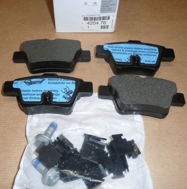 Original Bremsbeläge hinten Citroen C4 Peugeot 307 207 425476