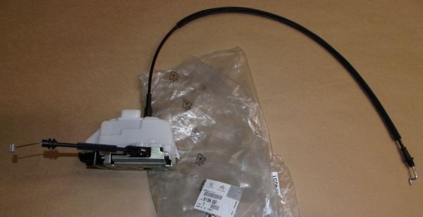 9136Q2 Neu Autoteile AF