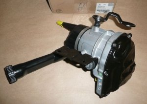 POMPE D'ASSISTANCE DE DIRECTION ÉLECTRIQUE PEUGEOT 308 2.0 HDI ,  1608492480