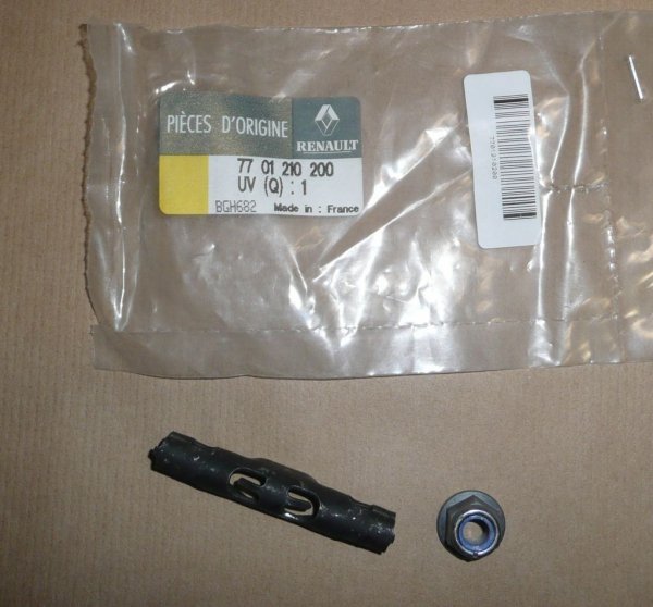 Original  Raccord de câbles de frein à main Renault Trafic II ,  7701210200