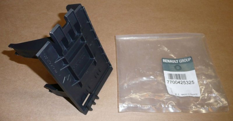 Original  Support de pare-chocs Renault Megane Gauche=Droit (glissière/fixation) ,  7700425325