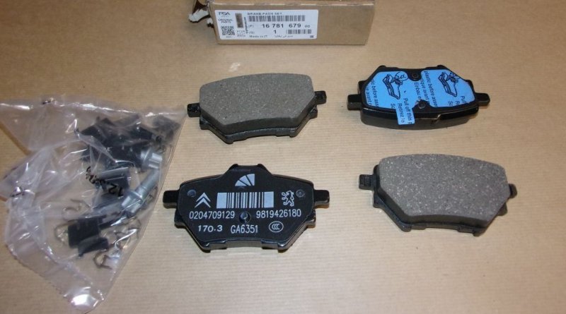 Original  Plaquettes de frein Citroën C4 Picasso, Peugeot 308, Peugeot 3008 arrière Citroën Grand Picasso, Citroën Berlingo, Peugeot 508, Peugeot Partner, Peugeot Rifter système de freinage Bosch disque d'une épaisseur de 268mm ,  1678167980