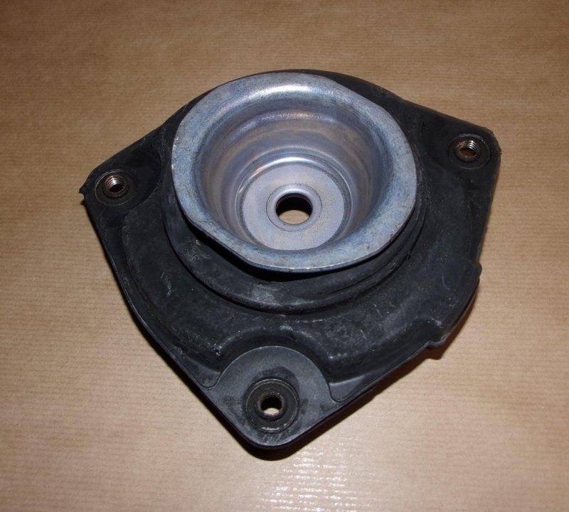   Fixation de l'amortisseur Renault Clio III, Modus 1.5DCI , 8200504295