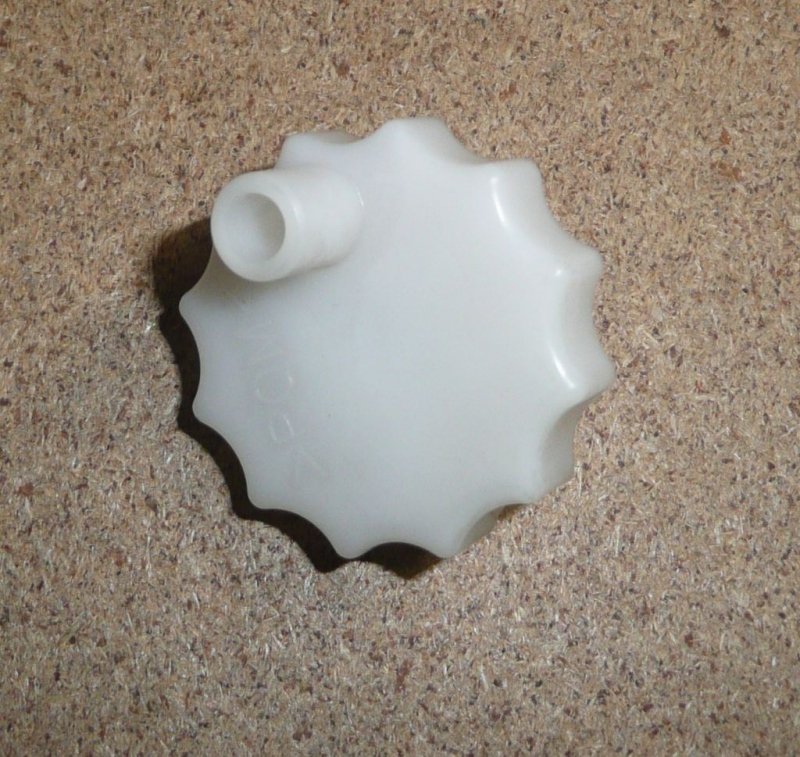 Écrou du boîtier du filtre à carburant Citroën Berlingo, 1917.21, 191721