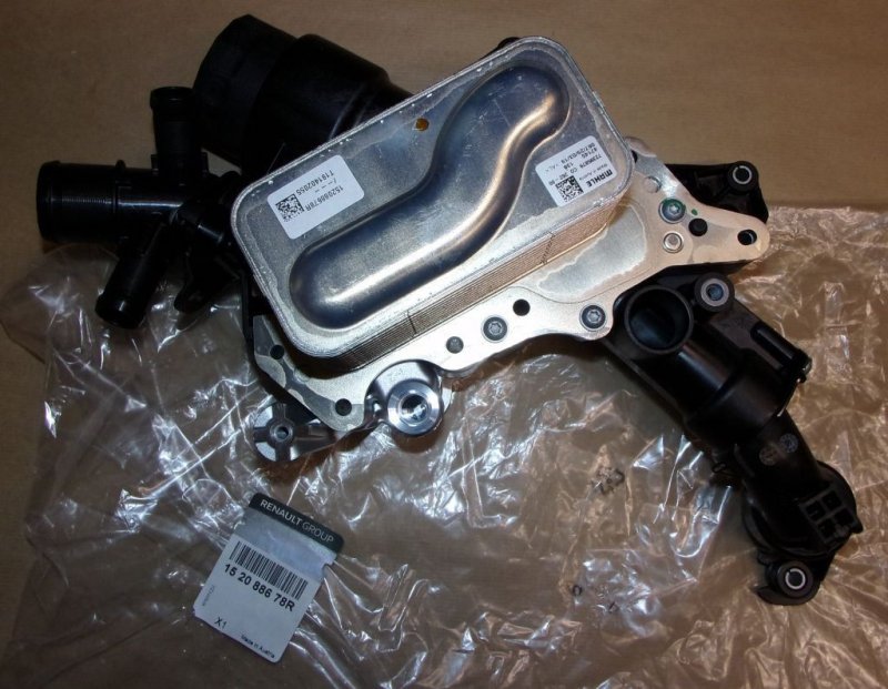 Radiateur d'huile Renault Scenic IV 1.7 HDI, 152088678R, 