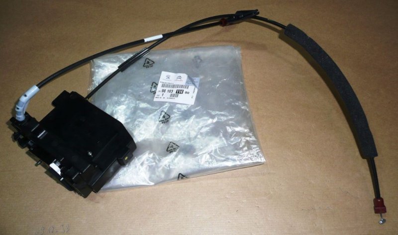 Serrure de porte Citroën C4 Picasso arrière gauche break, 9826138180, 9826138180, 