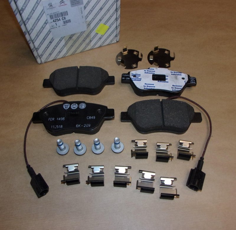 Plaquettes de frein Citroën Nemo, Peugeot Bipper 1.3 HDI 2010|} système de freinage Bosch 75 CV  ,  1636412780