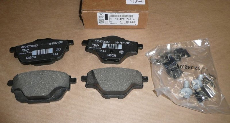 Original  Plaquettes de frein Citroën C4 Picasso II, Peugeot 308 arrière =1693587380 - Citroën Grand Picasso II 13|} système de freinage Bosch disque de diamètre 290mm ,  1647874380