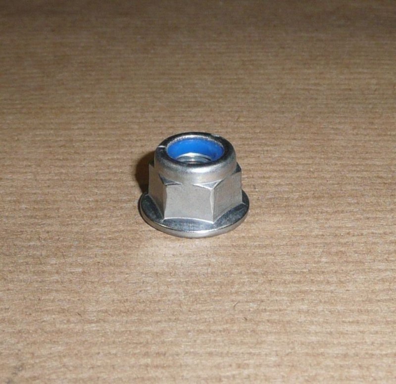  Écrou de colonne de direction Renault Master III , 7703034252