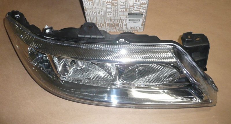 Original  Phare avant  Renault Laguna II droit ,  7701048931