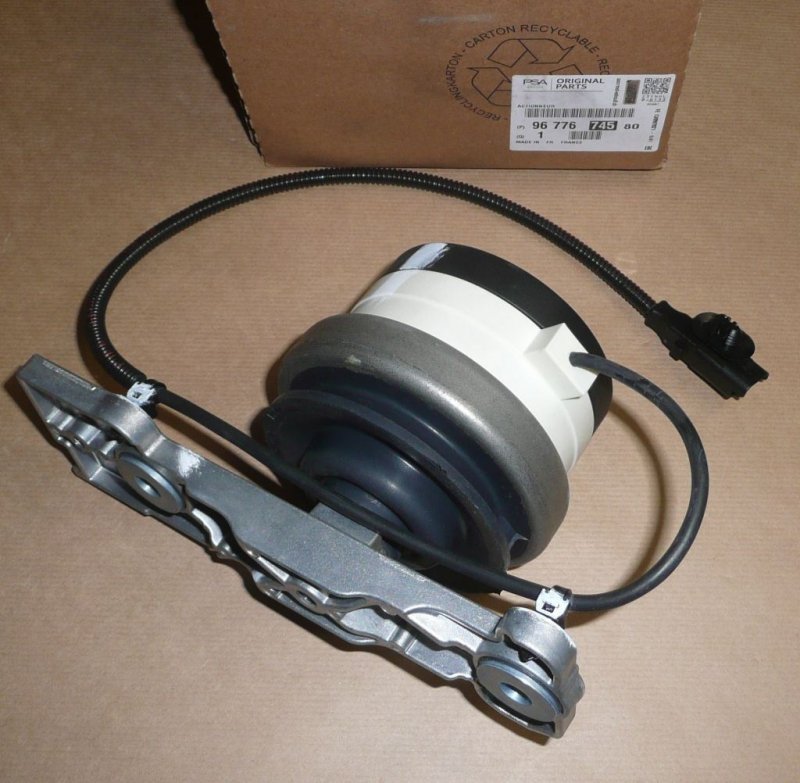 Support moteur Citroën C5 III, Peugeot 508 2.2 HDI, 9677674580, 9677674580, 