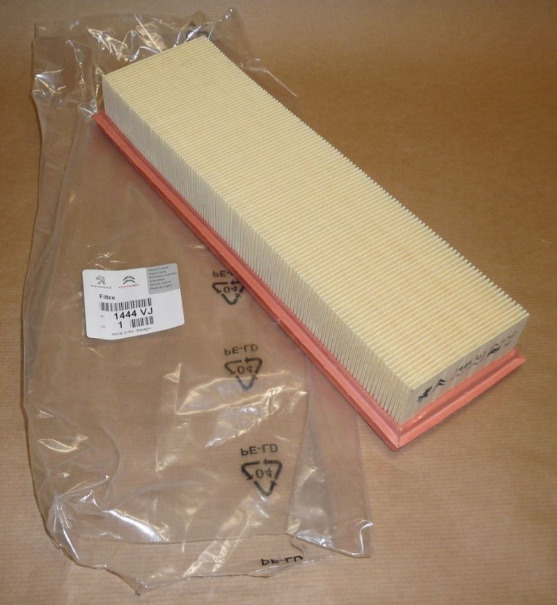 Filtre à air Citroën C3 1.1, 1.4, 1.6 16V 02.2002|}, 1444.VJ, 1444VJ