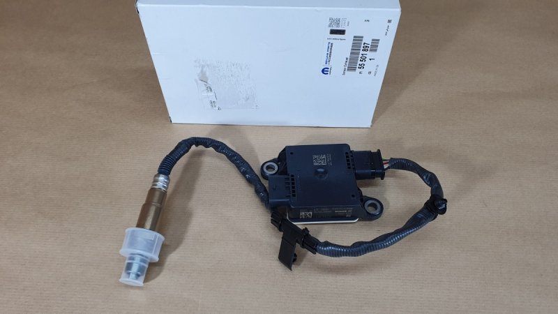 Capteur NOx d'origine Opel Zafira C 1.6 CDTi  ,55501897