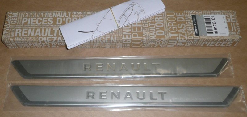  Seuil de porte décoratif complet.r Renault Clio IV, Zoe, Arkana, Captur I, II, Megane III, Scenic III, Laguna III, Talisman, Dacia Duster, Dokker, Logan II, Sandero II, Lodgy , 8201733101