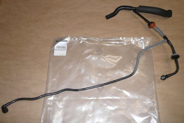 Tuyau d'origine pour ventilation du carter pour Renault Laguna II 2.0 16V 01-, 8200582237