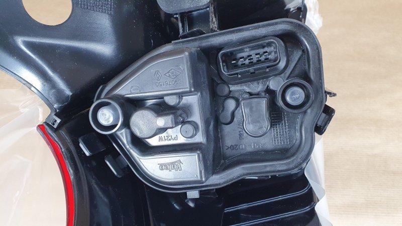 Feu arrière droit d'origine Renault Mégane III ,  265501650R