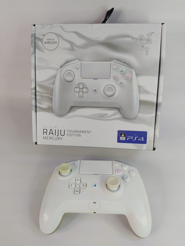 Pad bezprzewodowy, przewodowy PS4 Razer biały
