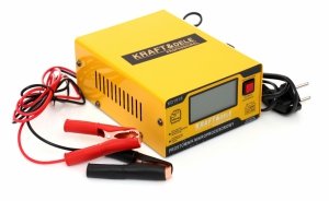 PROSTOWNIK MIKROPROCESOROWY 10AMP 12/24V