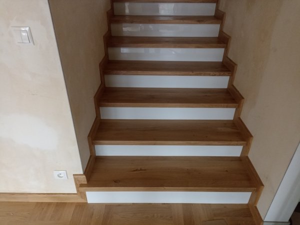 Trep dębowy lity drewniany kl.natur 40x320x1000mm