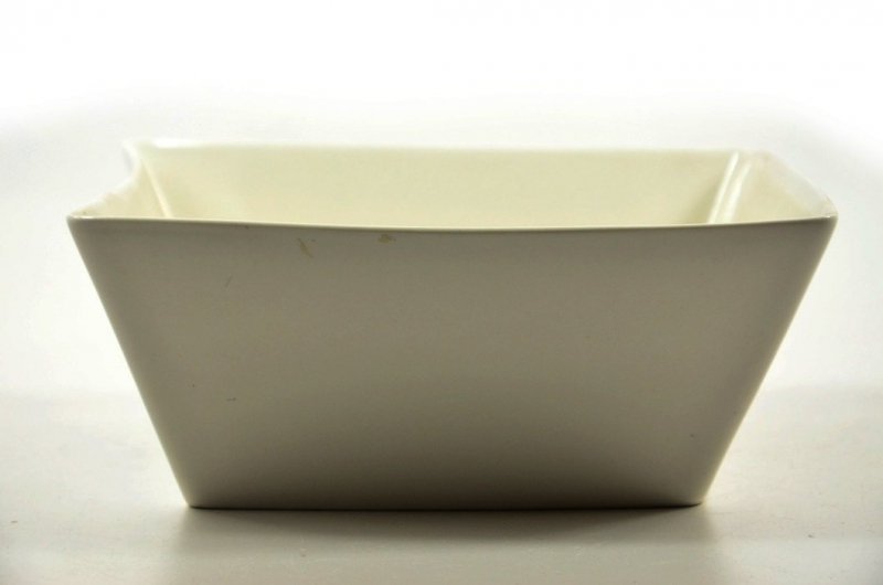 Miska porcelanowa BIAŁA 24cm firmy VERONI