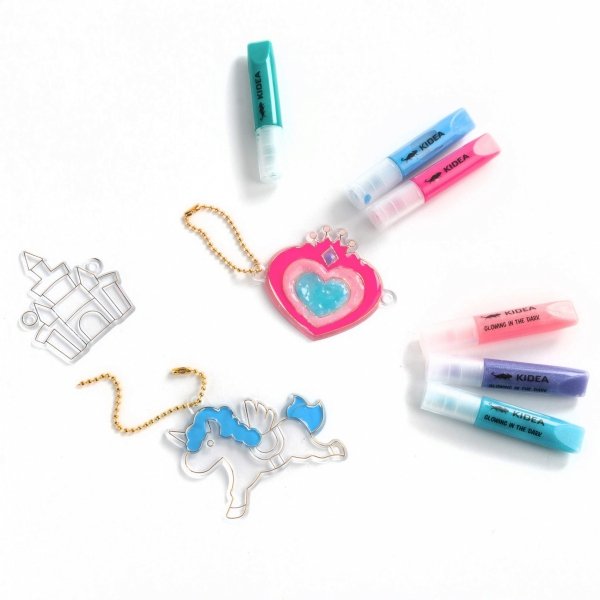 ZESTAW ZAWIESZEK MAGIC ŚWIECĄCYCH W CIEMNOŚCI JEDNOROŻEC KIDEA